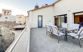 Besalú 3 modern apt w terrace y great views ac